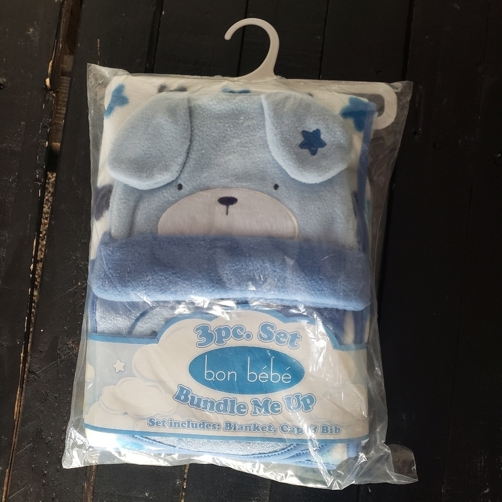 Bon Bebe Blue Bundle 3 Piece Set Cap Blanket Bib